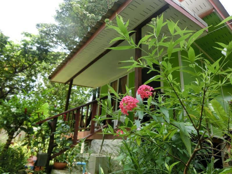 Simply Life Bungalow Ko Lanta Exterior foto